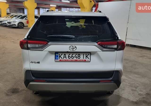 Белый Тойота РАВ 4, объемом двигателя 1.99 л и пробегом 175 тыс. км за 24600 $, фото 12 на Automoto.ua