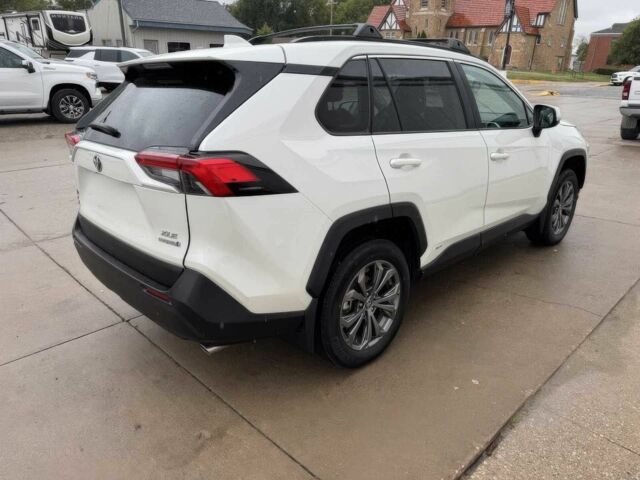 Белый Тойота РАВ 4, объемом двигателя 2.5 л и пробегом 18 тыс. км за 12500 $, фото 4 на Automoto.ua