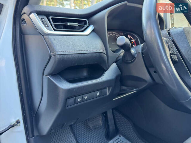 Белый Тойота РАВ 4, объемом двигателя 1.99 л и пробегом 108 тыс. км за 28500 $, фото 22 на Automoto.ua