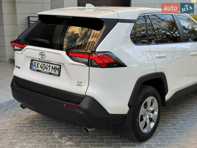 Білий Тойота РАВ 4, об'ємом двигуна 2.5 л та пробігом 98 тис. км за 26900 $, фото 14 на Automoto.ua