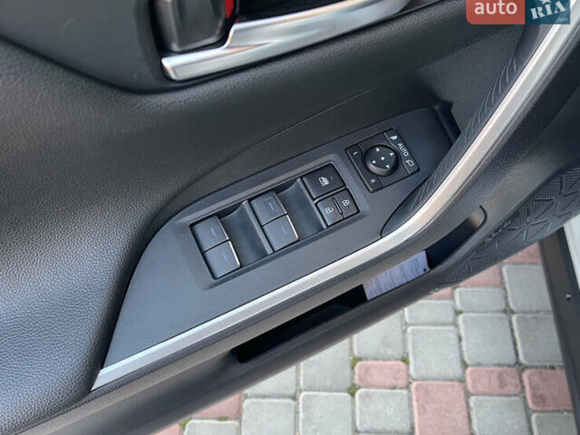 Тойота РАВ 4 2022 в Киеве на Automoto.ua Белый Тойота РАВ 4, объемом двигателя 2 л и пробегом 48 тыс. км за 31800 $, фото 43 на Automoto.ua