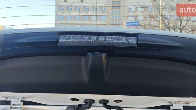 Белый Тойота РАВ 4, объемом двигателя 2.49 л и пробегом 13 тыс. км за 37100 $, фото 11 на Automoto.ua