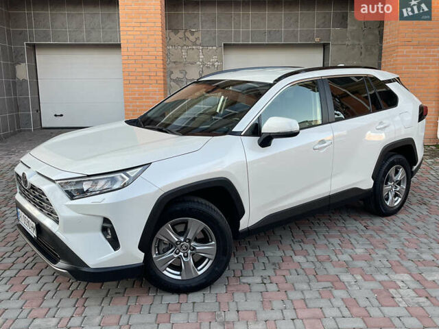 Тойота РАВ 4 2022 в Киеве на Automoto.ua Белый Тойота РАВ 4, объемом двигателя 2 л и пробегом 48 тыс. км за 31800 $, фото 8 на Automoto.ua
