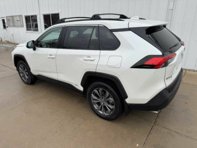 Белый Тойота РАВ 4, объемом двигателя 2.5 л и пробегом 18 тыс. км за 12500 $, фото 6 на Automoto.ua