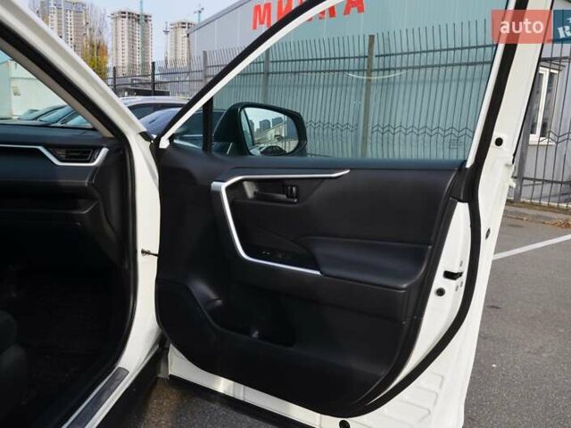 Белый Тойота РАВ 4, объемом двигателя 2.49 л и пробегом 62 тыс. км за 28999 $, фото 36 на Automoto.ua