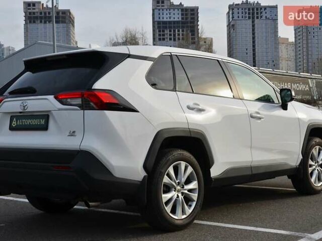 Белый Тойота РАВ 4, объемом двигателя 2.49 л и пробегом 62 тыс. км за 28999 $, фото 11 на Automoto.ua