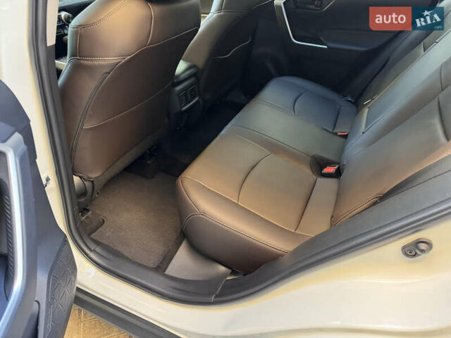 Білий Тойота РАВ 4, об'ємом двигуна 2.5 л та пробігом 98 тис. км за 26900 $, фото 44 на Automoto.ua