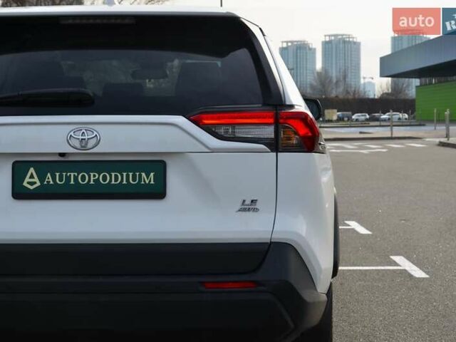 Белый Тойота РАВ 4, объемом двигателя 2.49 л и пробегом 62 тыс. км за 28999 $, фото 9 на Automoto.ua