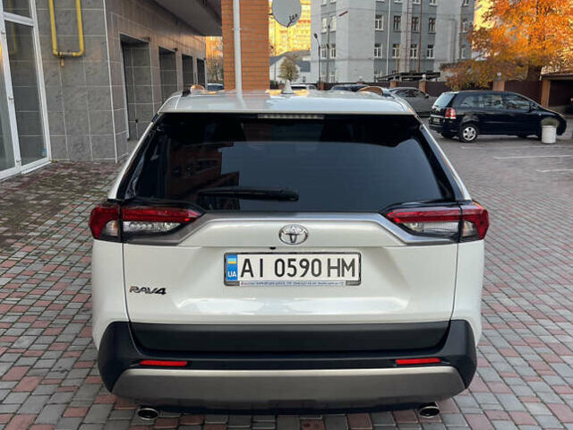 Тойота РАВ 4 2022 в Киеве на Automoto.ua Белый Тойота РАВ 4, объемом двигателя 2 л и пробегом 48 тыс. км за 31800 $, фото 6 на Automoto.ua
