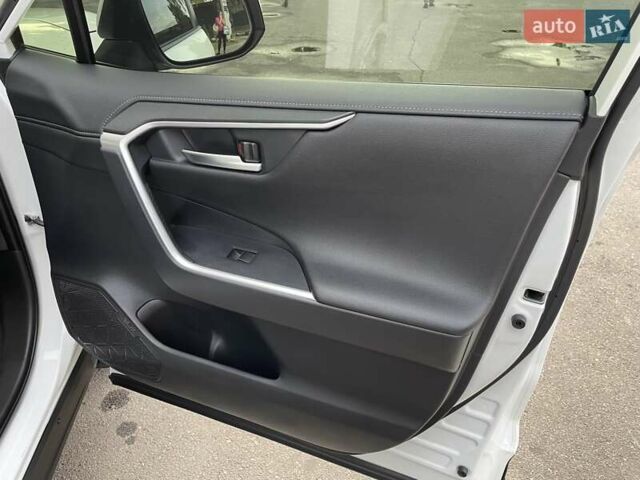 Белый Тойота РАВ 4, объемом двигателя 2.49 л и пробегом 67 тыс. км за 34700 $, фото 50 на Automoto.ua