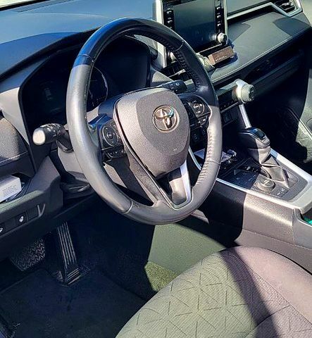 Белый Тойота РАВ 4, объемом двигателя 2 л и пробегом 149 тыс. км за 26500 $, фото 2 на Automoto.ua