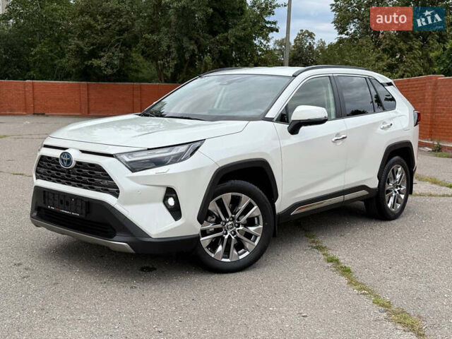 Білий Тойота РАВ 4, об'ємом двигуна 2.5 л та пробігом 34 тис. км за 43850 $, фото 6 на Automoto.ua