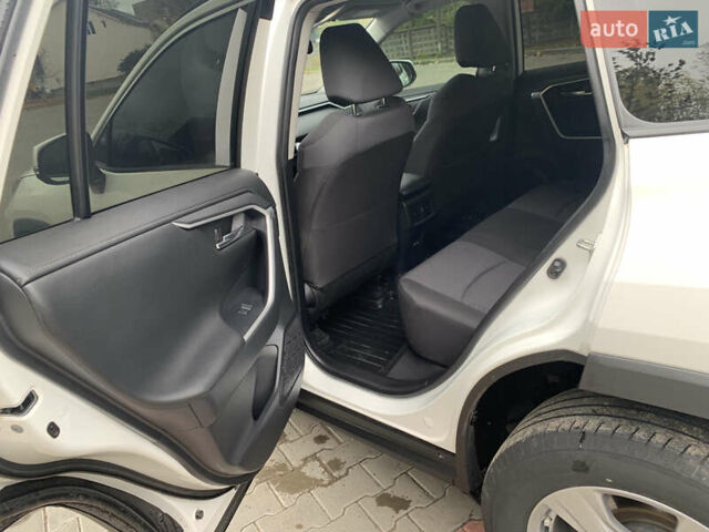 Белый Тойота РАВ 4, объемом двигателя 1.99 л и пробегом 119 тыс. км за 30000 $, фото 17 на Automoto.ua