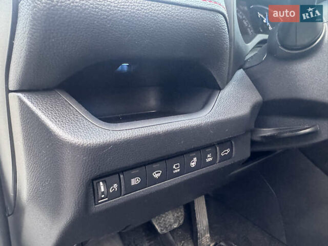 Белый Тойота РАВ 4, объемом двигателя 2.49 л и пробегом 53 тыс. км за 44000 $, фото 14 на Automoto.ua