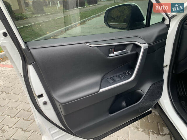 Белый Тойота РАВ 4, объемом двигателя 1.99 л и пробегом 119 тыс. км за 30000 $, фото 21 на Automoto.ua