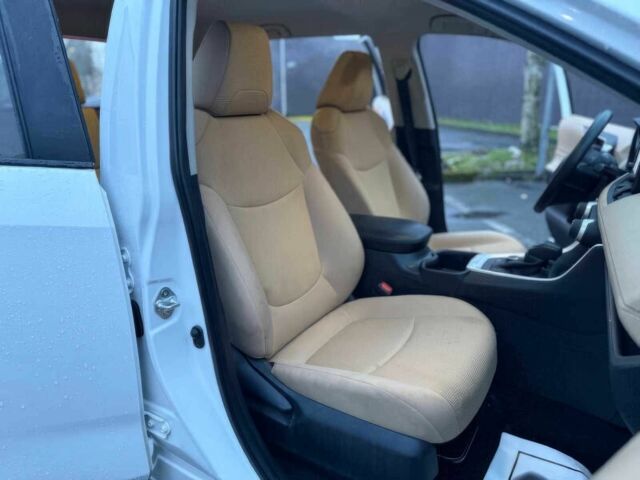 Белый Тойота РАВ 4, объемом двигателя 2.5 л и пробегом 11 тыс. км за 6700 $, фото 8 на Automoto.ua