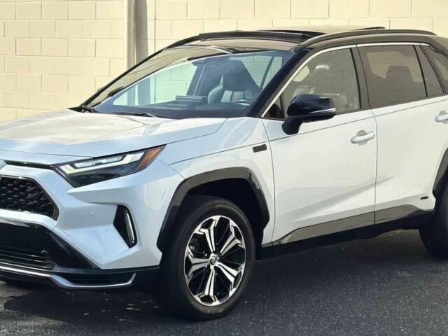 Білий Тойота РАВ 4, об'ємом двигуна 2.5 л та пробігом 24 тис. км за 25200 $, фото 2 на Automoto.ua