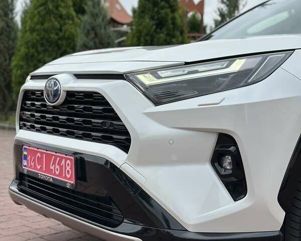 Білий Тойота РАВ 4, об'ємом двигуна 2.49 л та пробігом 51 тис. км за 36999 $, фото 6 на Automoto.ua