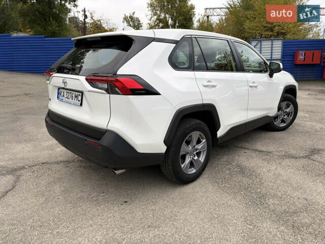 Белый Тойота РАВ 4, объемом двигателя 1.99 л и пробегом 24 тыс. км за 35900 $, фото 3 на Automoto.ua