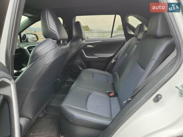 Белый Тойота РАВ 4, объемом двигателя 2.5 л и пробегом 20 тыс. км за 24997 $, фото 9 на Automoto.ua