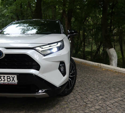 Білий Тойота РАВ 4, об'ємом двигуна 2.49 л та пробігом 36 тис. км за 45000 $, фото 1 на Automoto.ua