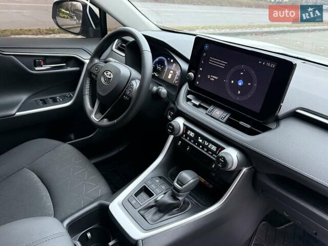 Белый Тойота РАВ 4, объемом двигателя 2.49 л и пробегом 75 тыс. км за 36500 $, фото 37 на Automoto.ua