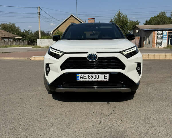 Белый Тойота РАВ 4, объемом двигателя 2.49 л и пробегом 42 тыс. км за 43900 $, фото 2 на Automoto.ua