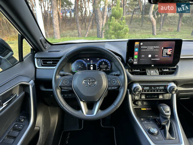 Білий Тойота РАВ 4, об'ємом двигуна 2.49 л та пробігом 36 тис. км за 43750 $, фото 46 на Automoto.ua