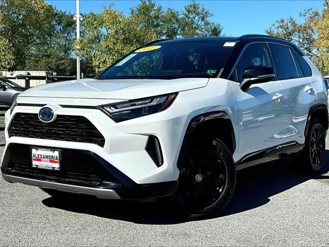 Тойота РАВ 4 2023 в Хмельницком на Automoto.ua Белый Тойота РАВ 4, объемом двигателя 2.5 л и пробегом 12 тыс. км за 15700 $, фото 2 на Automoto.ua