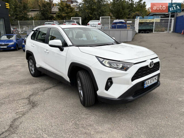 Белый Тойота РАВ 4, объемом двигателя 1.99 л и пробегом 24 тыс. км за 35900 $, фото 1 на Automoto.ua