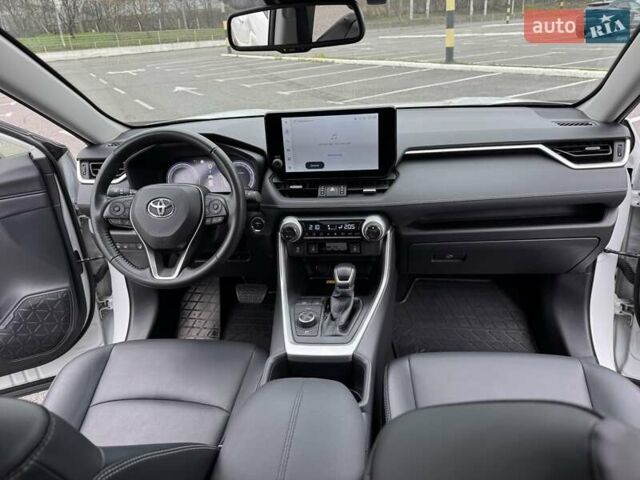 Белый Тойота РАВ 4, объемом двигателя 2.49 л и пробегом 49 тыс. км за 39999 $, фото 15 на Automoto.ua
