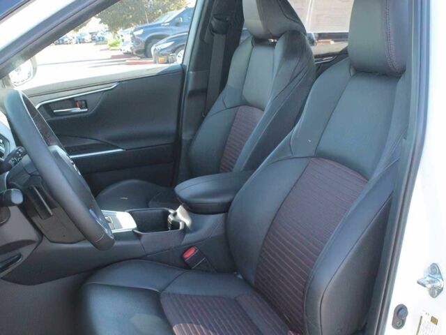 Білий Тойота РАВ 4, об'ємом двигуна 2.5 л та пробігом 20 тис. км за 19200 $, фото 7 на Automoto.ua