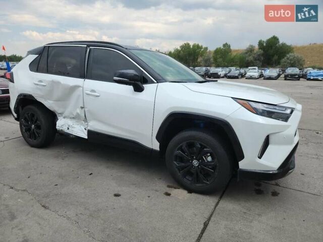 Белый Тойота РАВ 4, объемом двигателя 2.5 л и пробегом 20 тыс. км за 24997 $, фото 2 на Automoto.ua