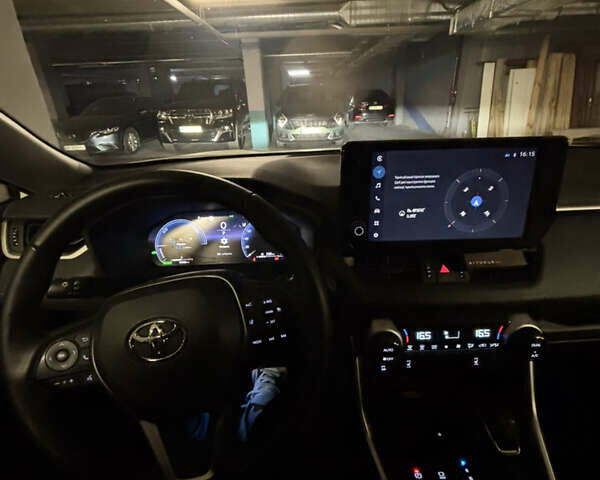 Белый Тойота РАВ 4, объемом двигателя 2.49 л и пробегом 17 тыс. км за 42500 $, фото 8 на Automoto.ua