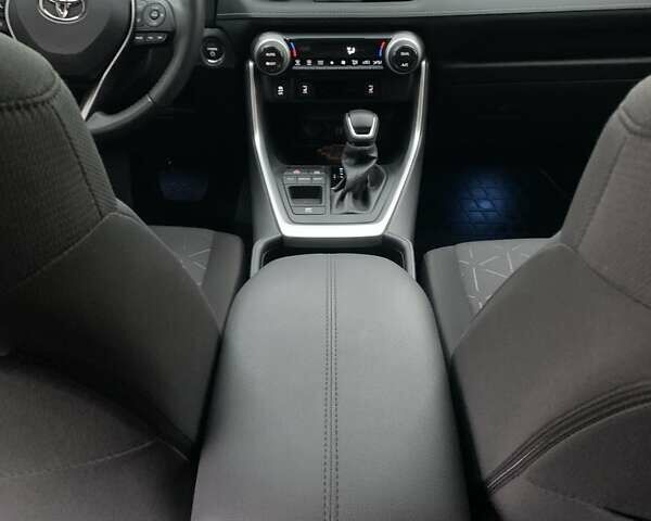 Білий Тойота РАВ 4, об'ємом двигуна 2.49 л та пробігом 75 тис. км за 37900 $, фото 83 на Automoto.ua