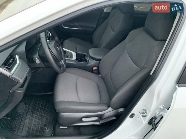 Білий Тойота РАВ 4, об'ємом двигуна 2.49 л та пробігом 75 тис. км за 37900 $, фото 61 на Automoto.ua