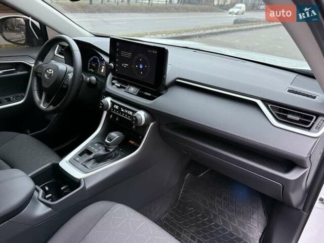 Белый Тойота РАВ 4, объемом двигателя 2.49 л и пробегом 75 тыс. км за 36500 $, фото 36 на Automoto.ua