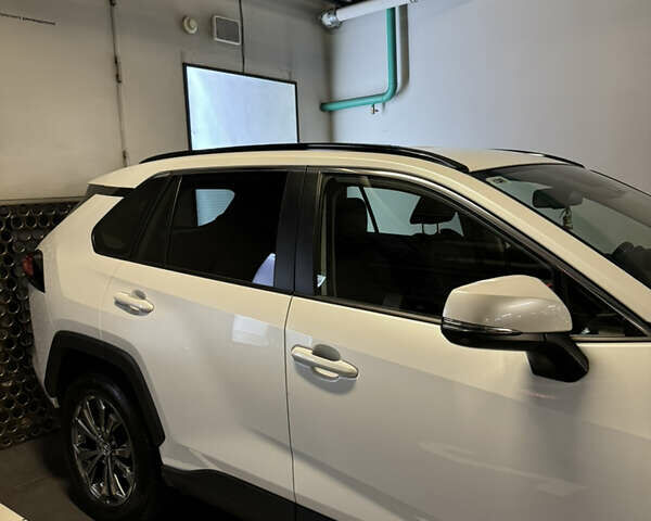 Белый Тойота РАВ 4, объемом двигателя 1.99 л и пробегом 37 тыс. км за 34900 $, фото 7 на Automoto.ua