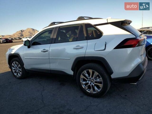 Білий Тойота РАВ 4, об'ємом двигуна 2.49 л та пробігом 57 тис. км за 12700 $, фото 1 на Automoto.ua
