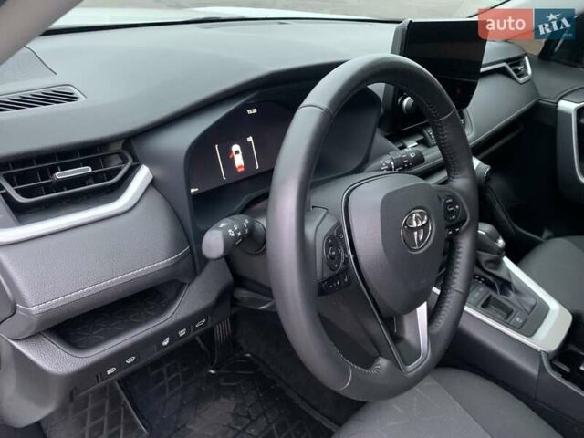 Білий Тойота РАВ 4, об'ємом двигуна 2.49 л та пробігом 75 тис. км за 37900 $, фото 59 на Automoto.ua