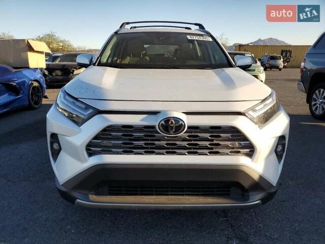 Білий Тойота РАВ 4, об'ємом двигуна 2.49 л та пробігом 57 тис. км за 12700 $, фото 4 на Automoto.ua