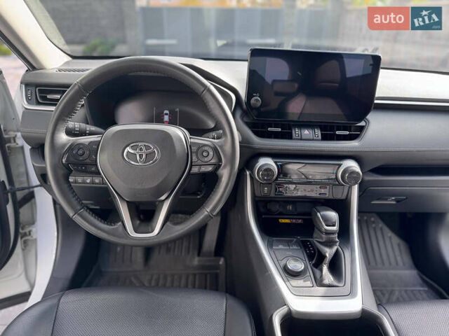 Белый Тойота РАВ 4, объемом двигателя 2.49 л и пробегом 27 тыс. км за 44800 $, фото 18 на Automoto.ua