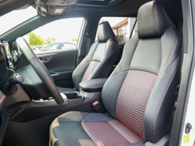 Білий Тойота РАВ 4, об'ємом двигуна 2.5 л та пробігом 19 тис. км за 28000 $, фото 8 на Automoto.ua