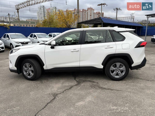Белый Тойота РАВ 4, объемом двигателя 1.99 л и пробегом 24 тыс. км за 35900 $, фото 5 на Automoto.ua