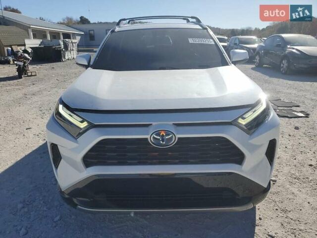 Белый Тойота РАВ 4, объемом двигателя 2.5 л и пробегом 46 тыс. км за 11000 $, фото 4 на Automoto.ua