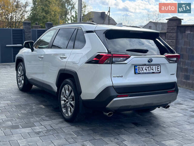 Белый Тойота РАВ 4, объемом двигателя 2.49 л и пробегом 27 тыс. км за 44800 $, фото 3 на Automoto.ua