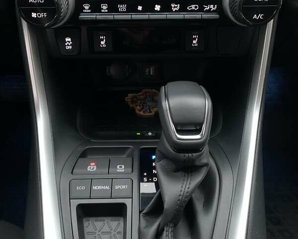 Білий Тойота РАВ 4, об'ємом двигуна 2.49 л та пробігом 75 тис. км за 37900 $, фото 78 на Automoto.ua