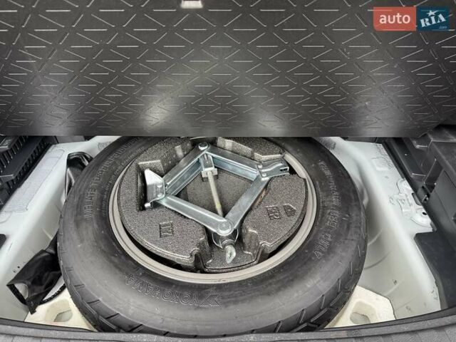 Белый Тойота РАВ 4, объемом двигателя 2.49 л и пробегом 49 тыс. км за 39999 $, фото 59 на Automoto.ua