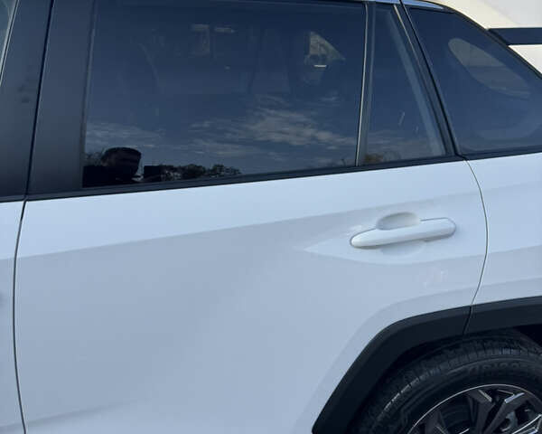 Білий Тойота РАВ 4, об'ємом двигуна 2.5 л та пробігом 59 тис. км за 41000 $, фото 11 на Automoto.ua