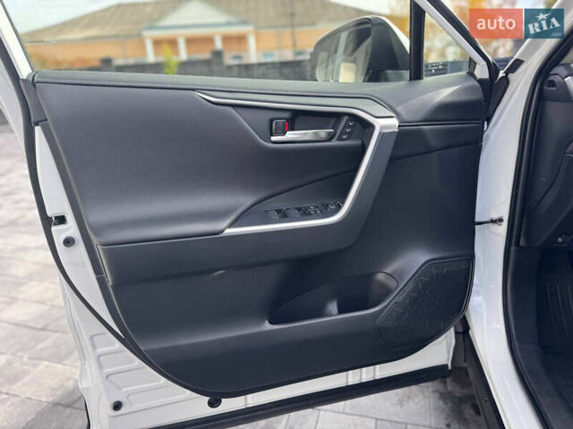 Белый Тойота РАВ 4, объемом двигателя 2.49 л и пробегом 27 тыс. км за 44800 $, фото 23 на Automoto.ua